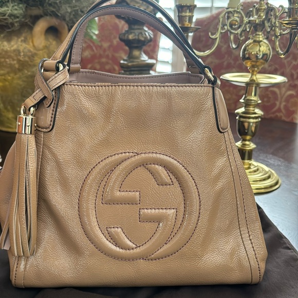 Gucci Patent Small Soho Shoulder Bag - Picture 2 of 15